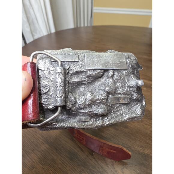 1983 Bergamot Brass Works BOWHUNTING Belt Buckle Enameled 3.25" x 2.5" With Belt - Picture 9 of 16